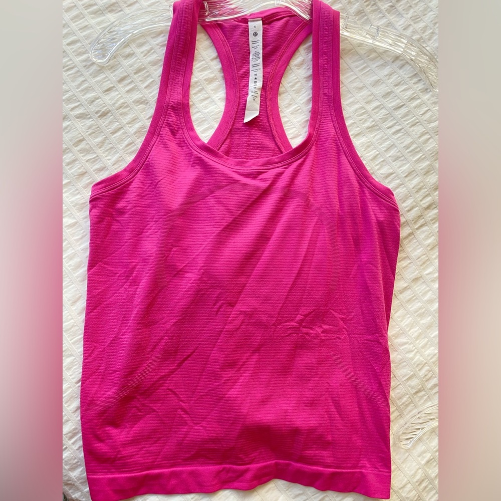 Lululemon tank size 6